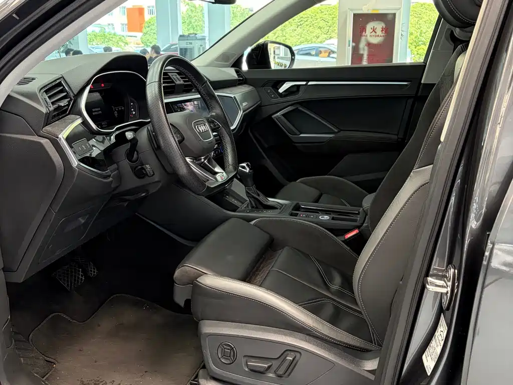 Audi Q3 Sportback — миниатюра 8