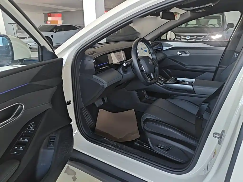 BYD Qin L — миниатюра 16