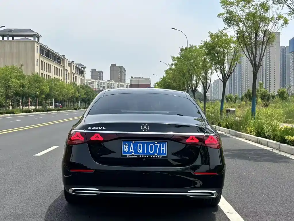 Mercedes-Benz E-Class E 2025 E 300 L Luxury