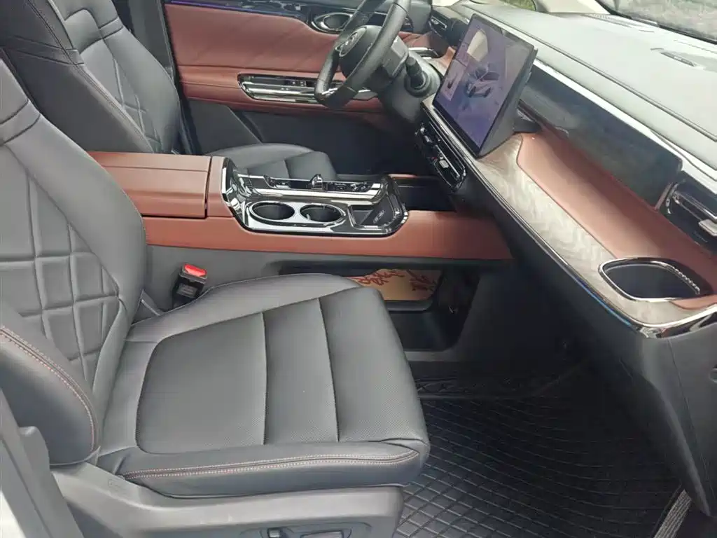 GAC E8 PHEV 2024 150km MAX+