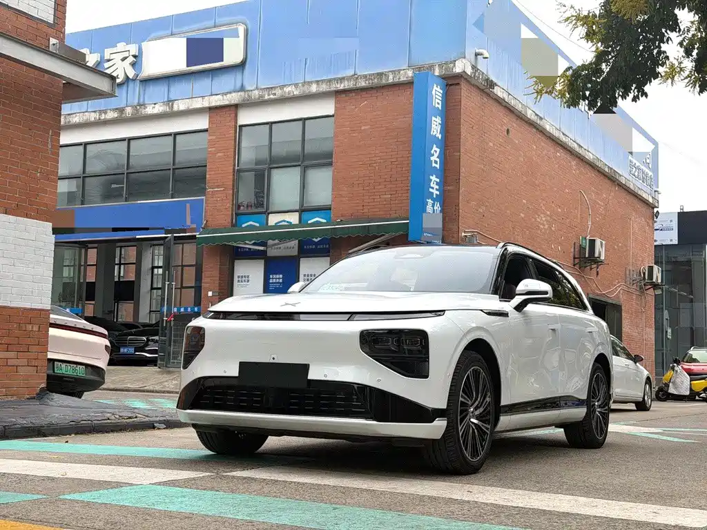 XPeng G9