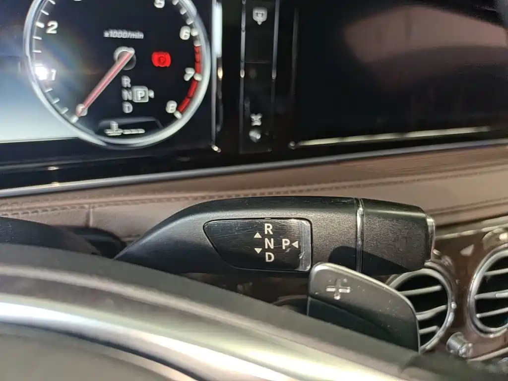Mercedes-Benz S-Class — миниатюра 14