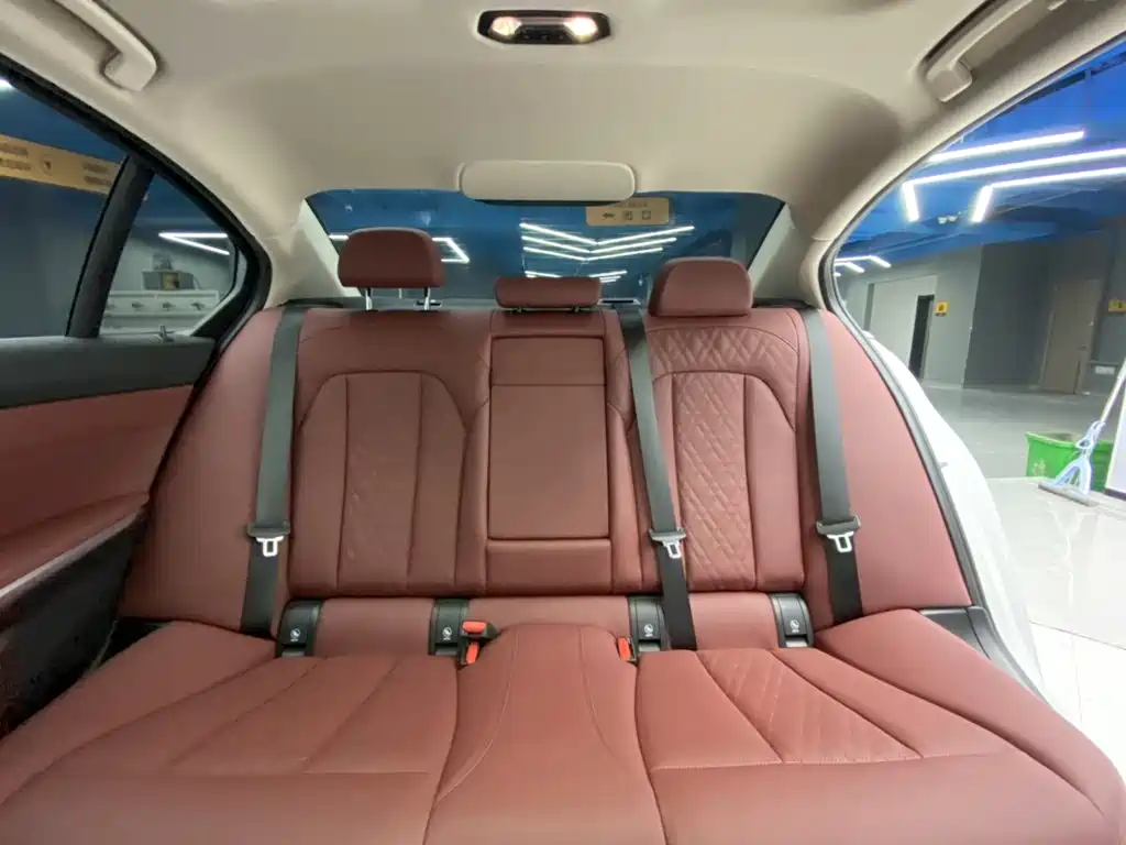 BMW 3 Series — миниатюра 26