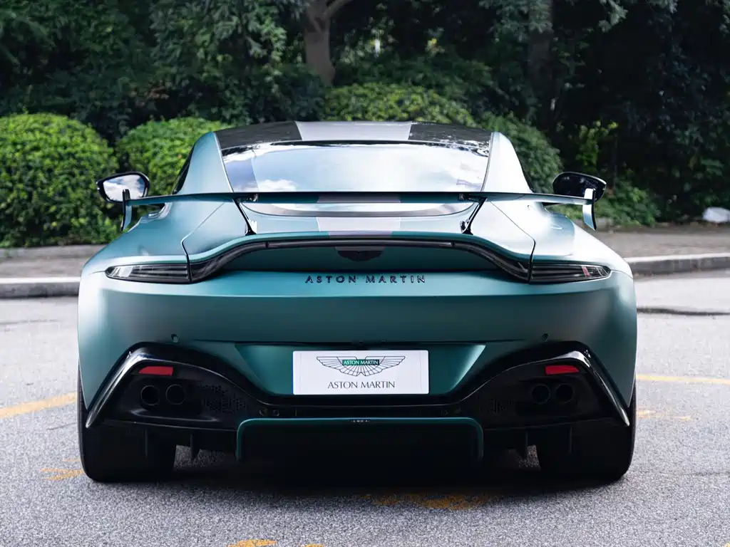 Aston Martin V8 Vantage — миниатюра 4