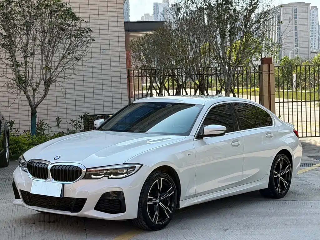 BMW 3 Series 2021