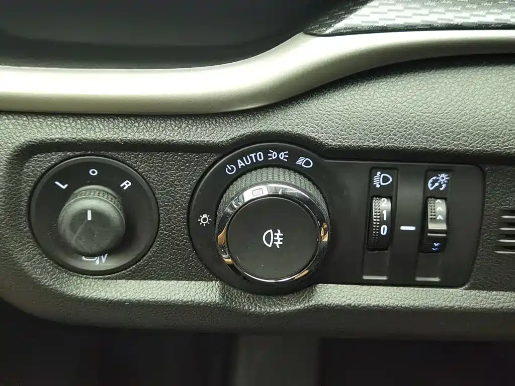 Buick Excelle — миниатюра 21