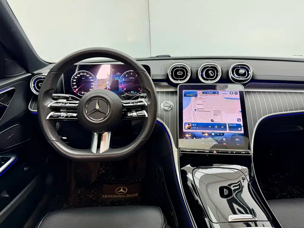 Mercedes-Benz C-Class — миниатюра 16