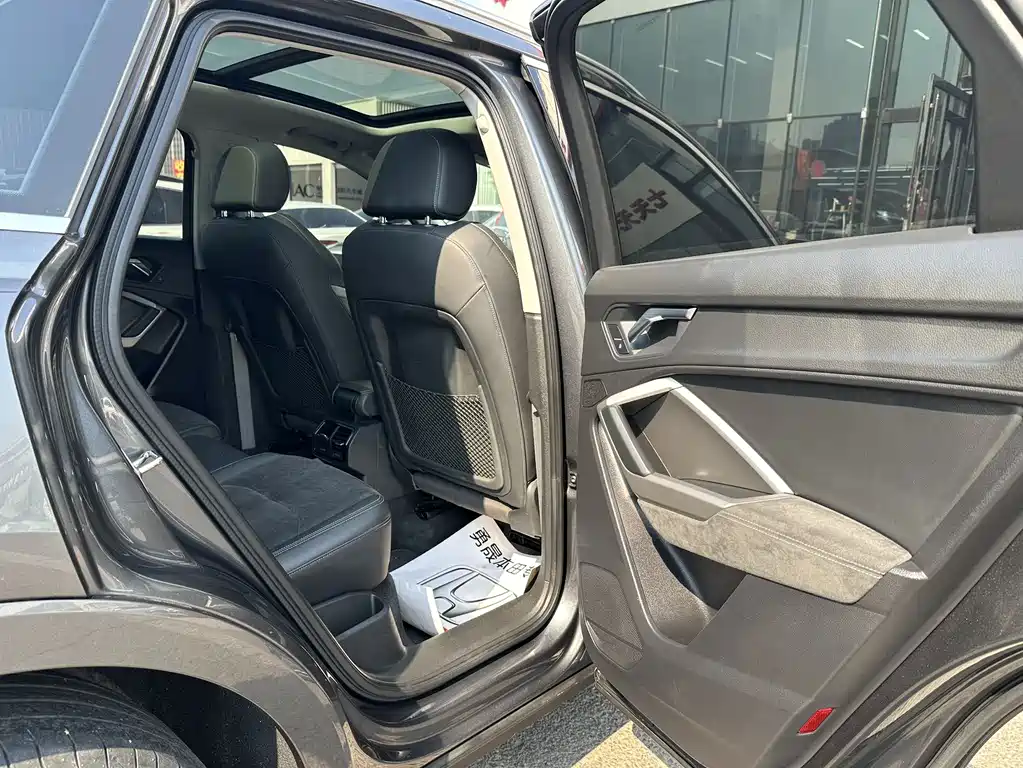 Audi Q3 2022 35 TFSI Fashion