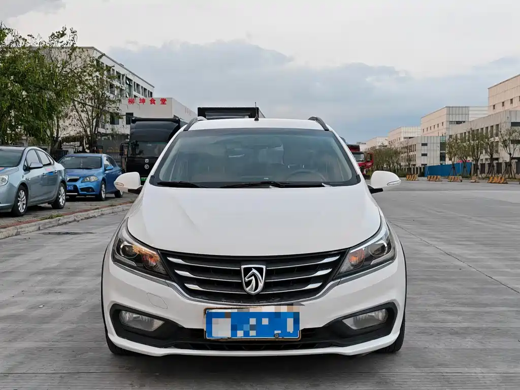 Baojun 310W — миниатюра 2