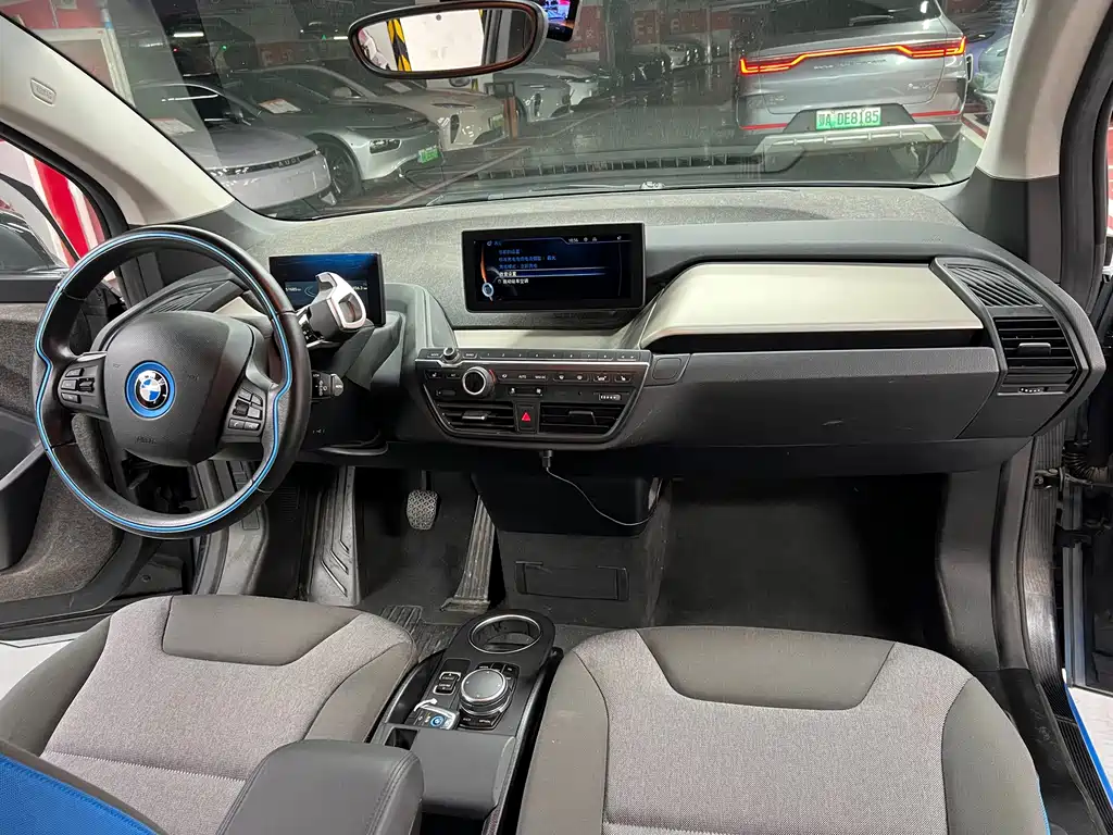 BMW i3 (Import) — миниатюра 5