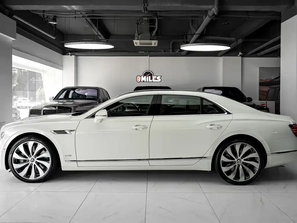 Bentley Flying Spur — миниатюра 2