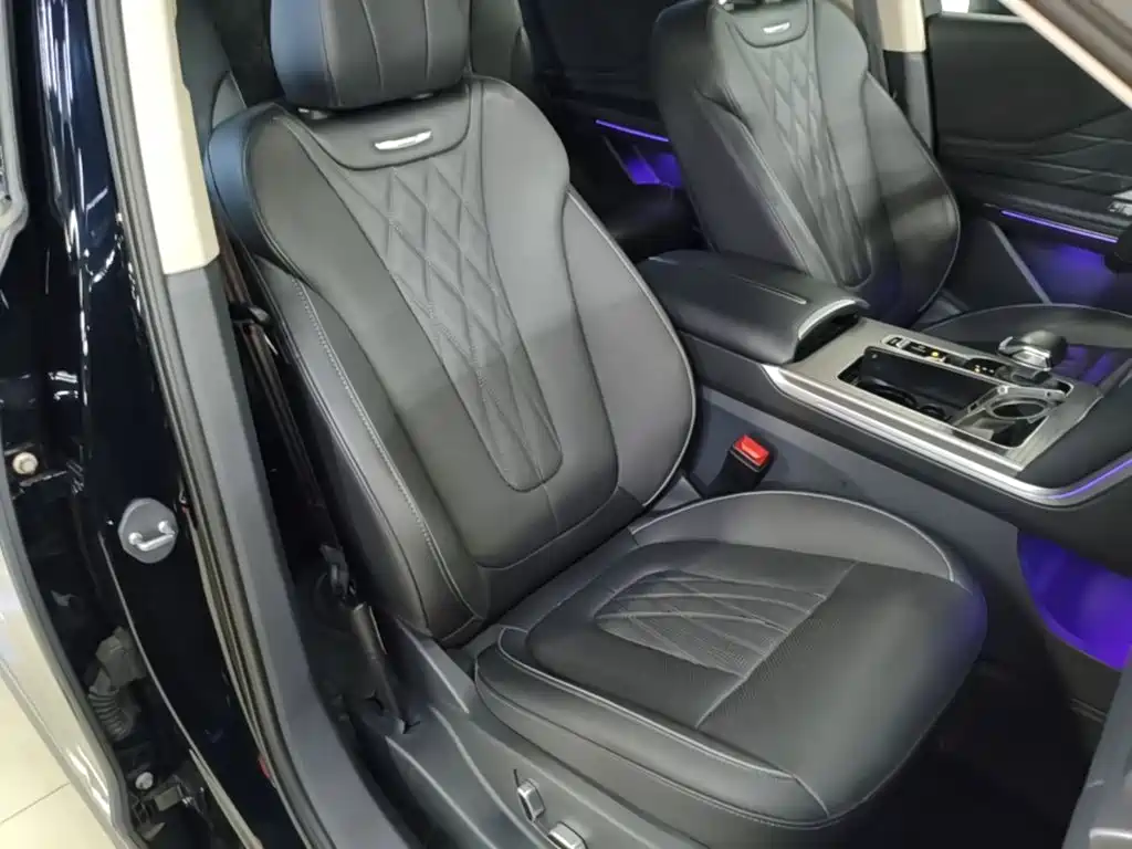 Hongqi Hongqi HS7 PHEV — миниатюра 25