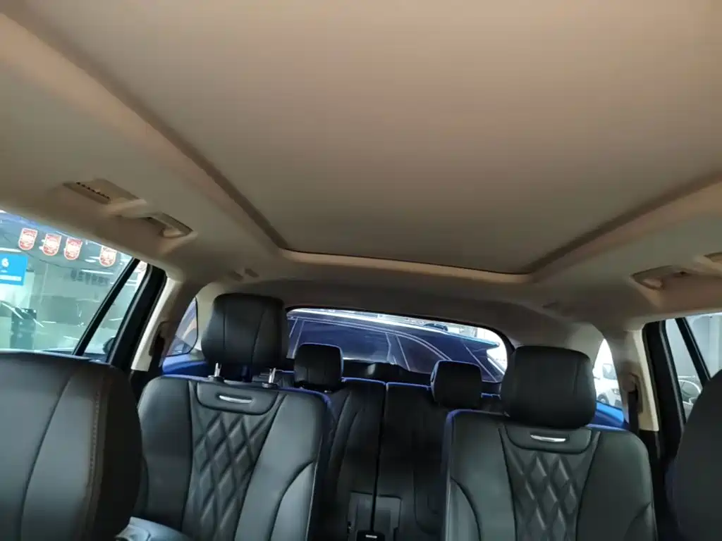 Hongqi Hongqi HS7 PHEV — миниатюра 18