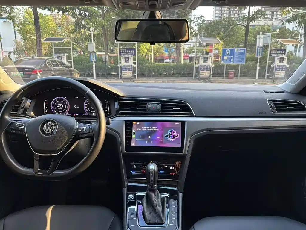 Volkswagen Lamando — миниатюра 18