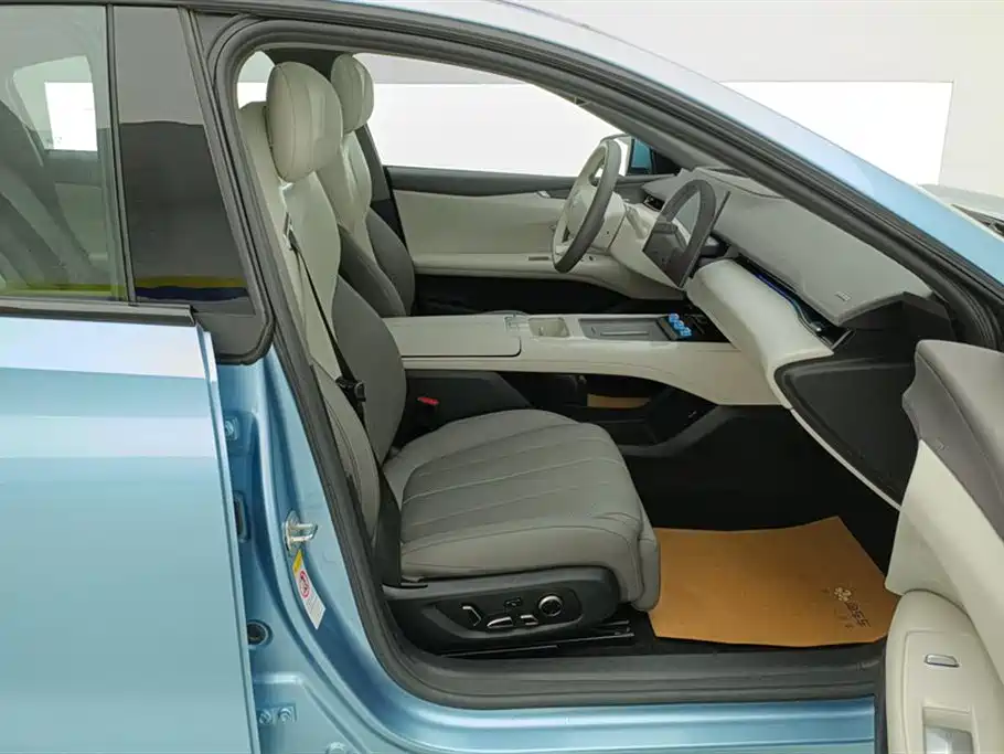 Changan Deepal DARK BLUE L07