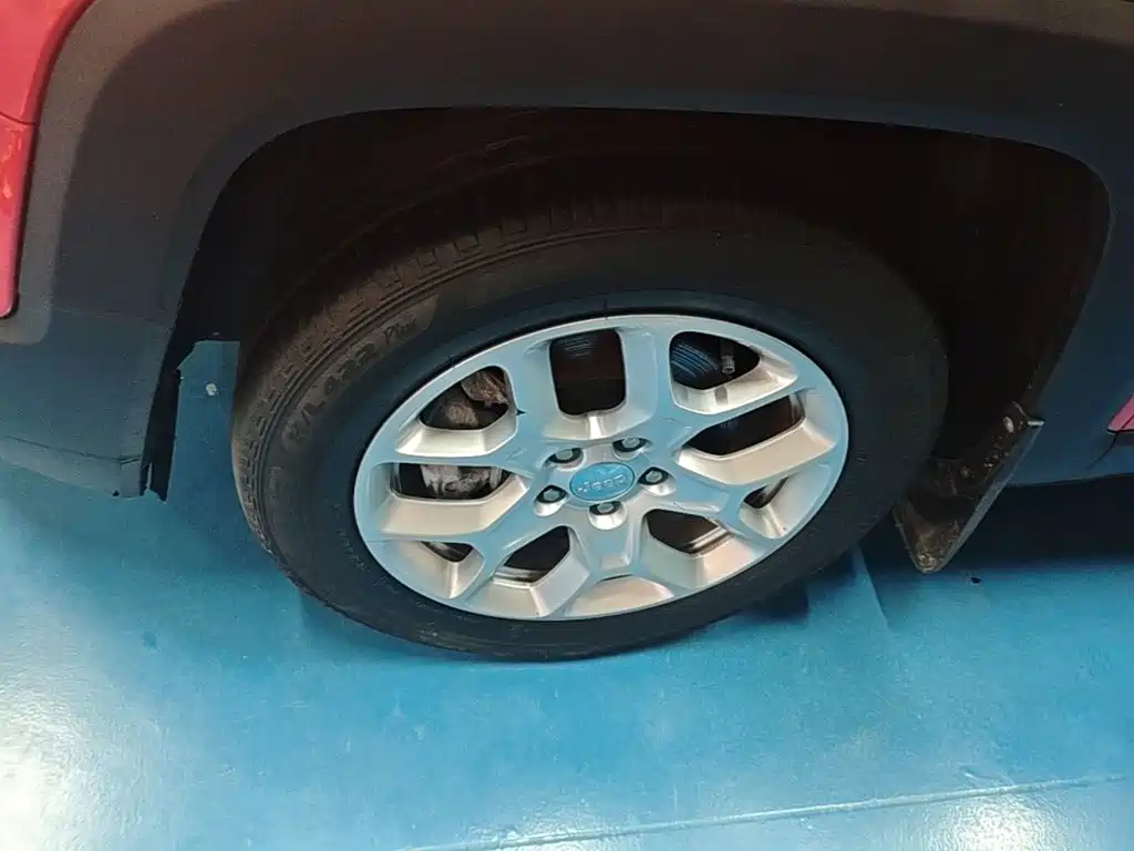 Jeep Renegade — миниатюра 23