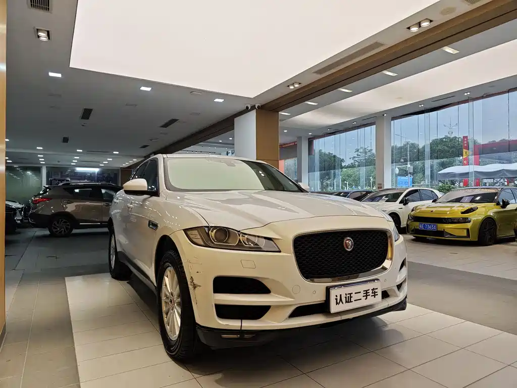 Jaguar F-Pace 2018 2.0T Premium