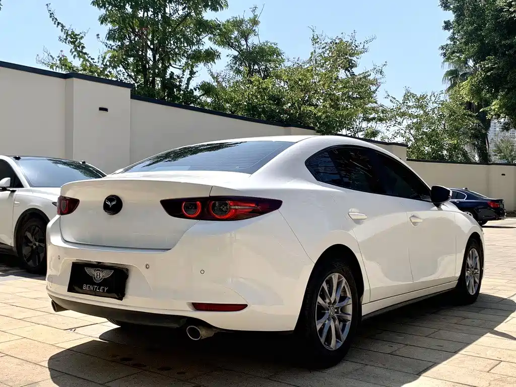 MAZDA 3 ANGKESAILA