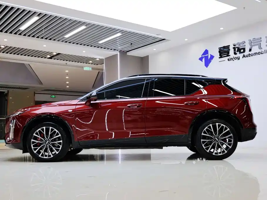 Cadillac GT4 — миниатюра 3