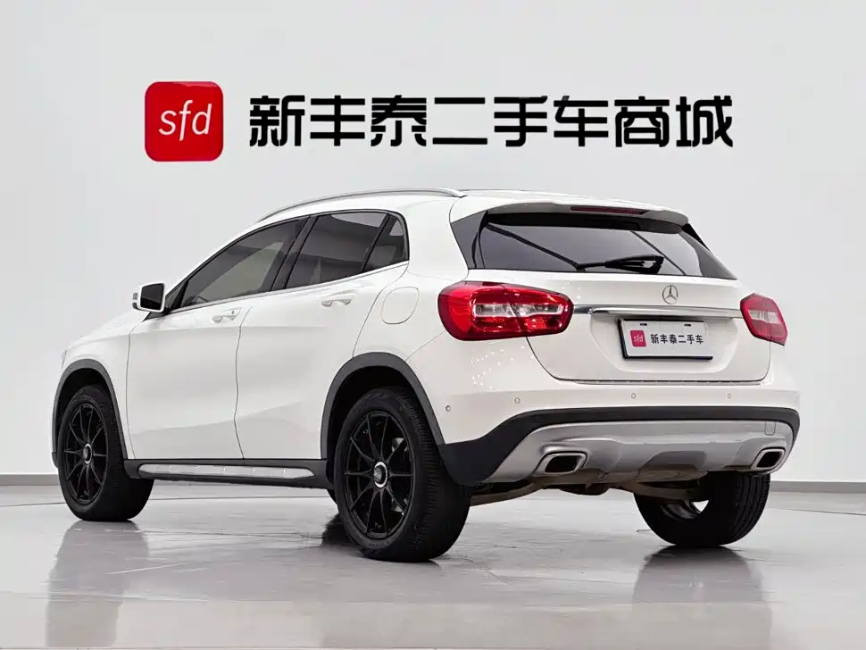 Mercedes-Benz GLA — миниатюра 5