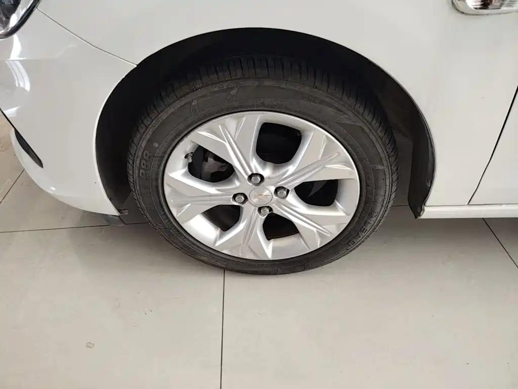 Chevrolet Cavalier — миниатюра 25