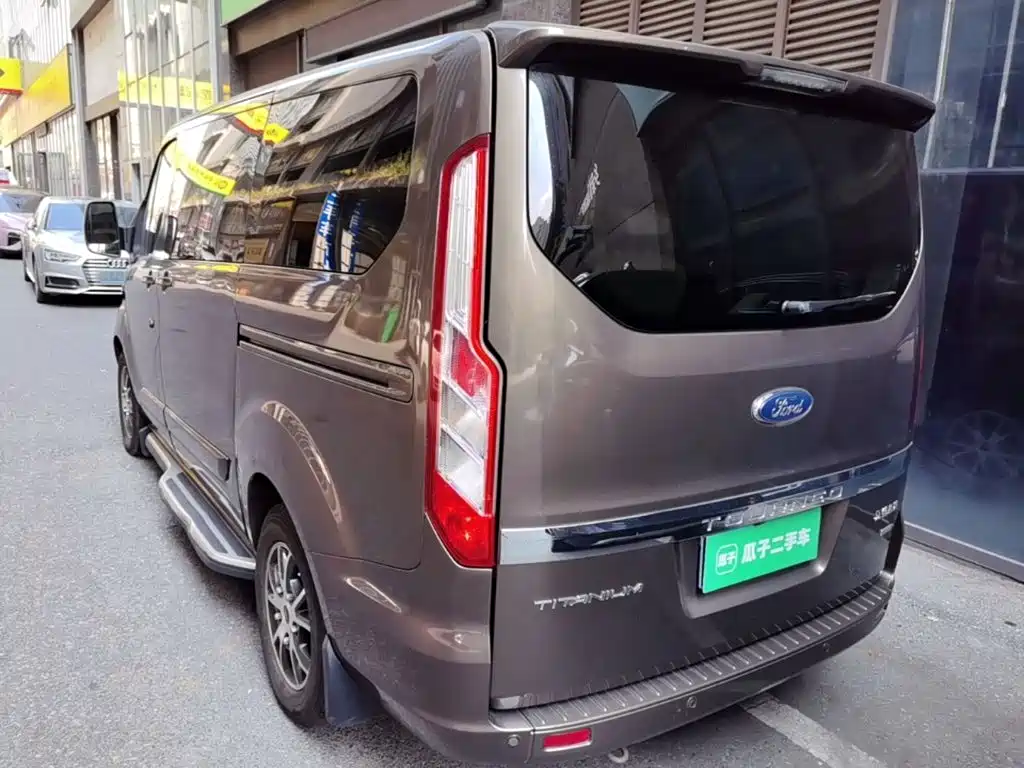 Ford Tourneo — миниатюра 5