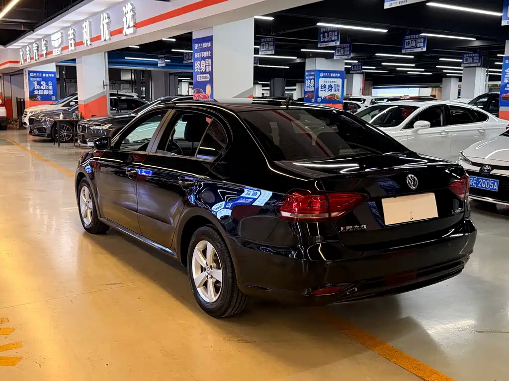 Volkswagen Lavida — миниатюра 12