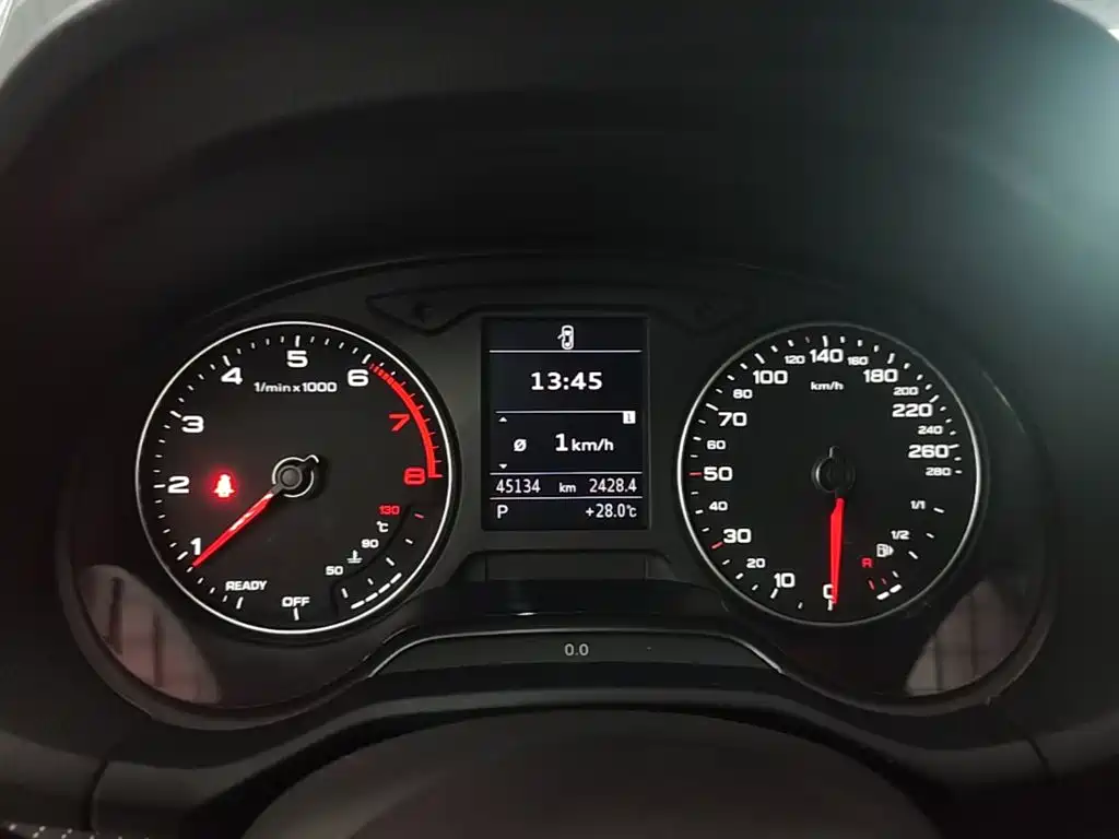 Audi Q2L — миниатюра 12