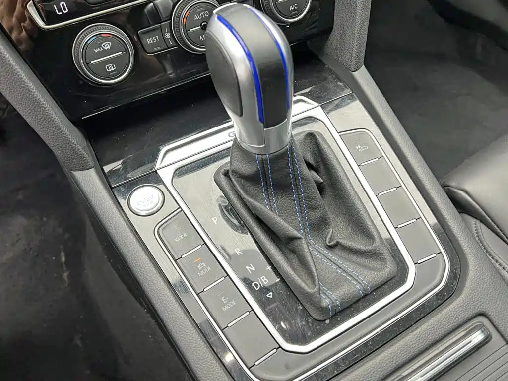 Volkswagen Viloran New Energy — миниатюра 16