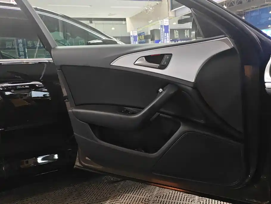 Audi A6L — миниатюра 7