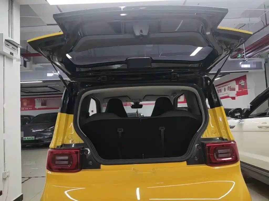 Wuling MINIEV — миниатюра 19