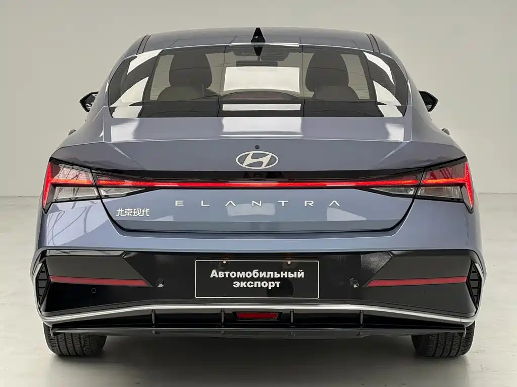 Hyundai Elantra — миниатюра 17