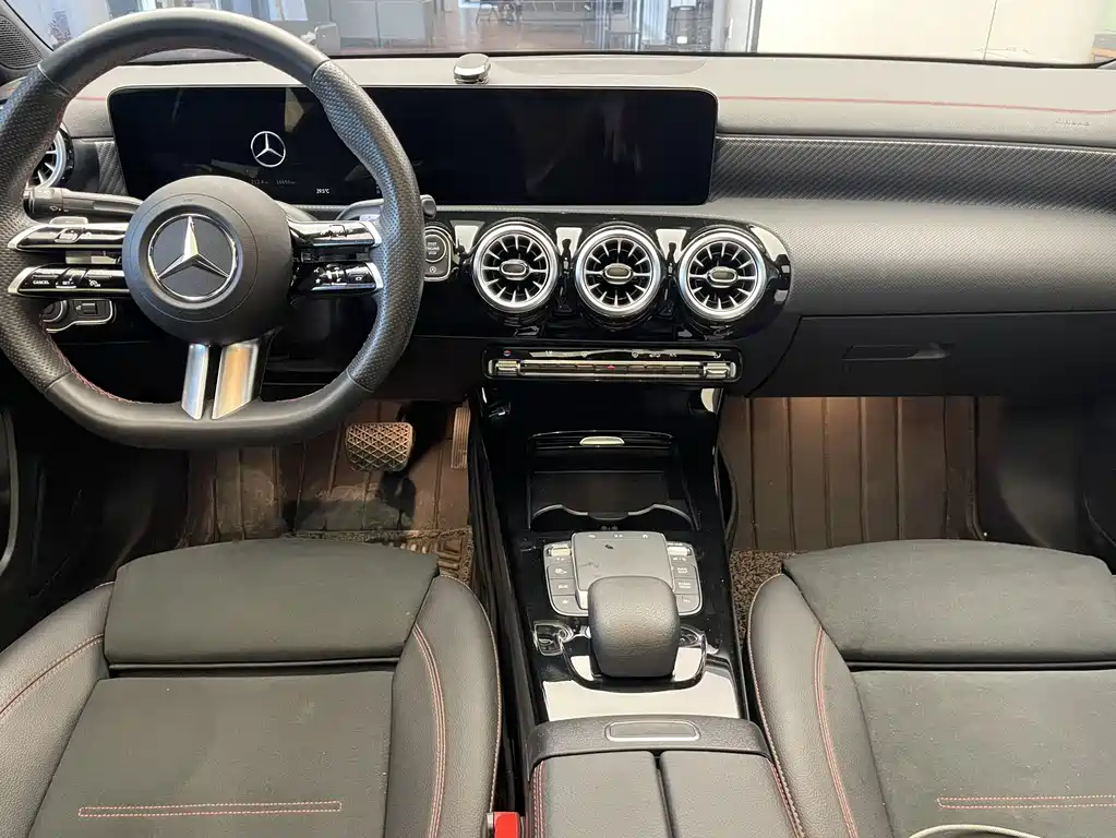 Mercedes-Benz A-Class — миниатюра 10