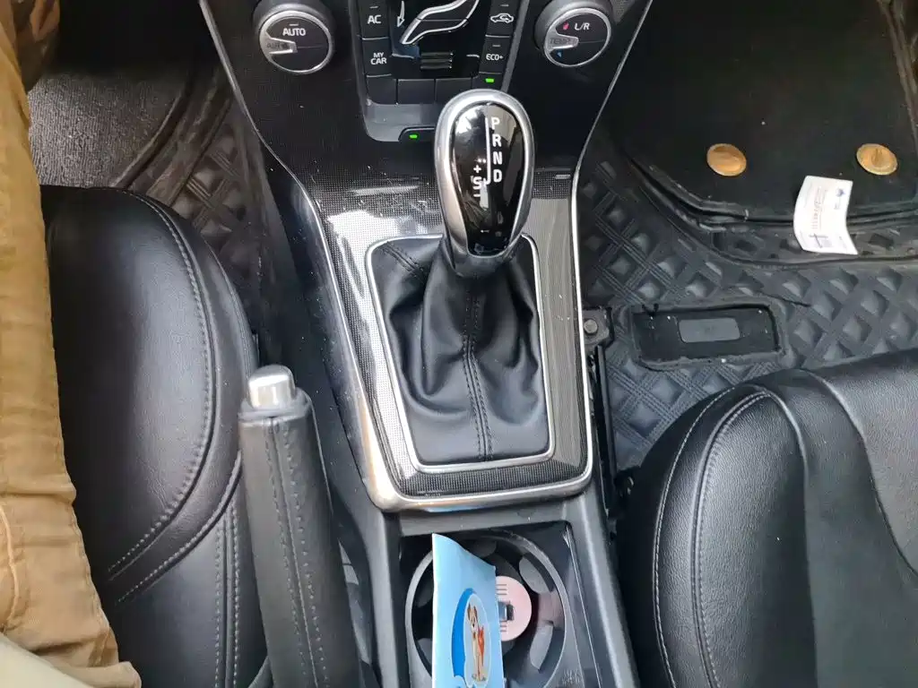 Volvo V40 — миниатюра 15