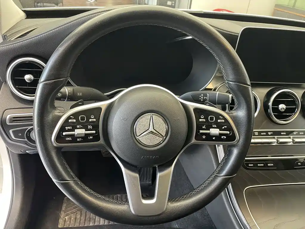 Mercedes-Benz C-Class — миниатюра 8