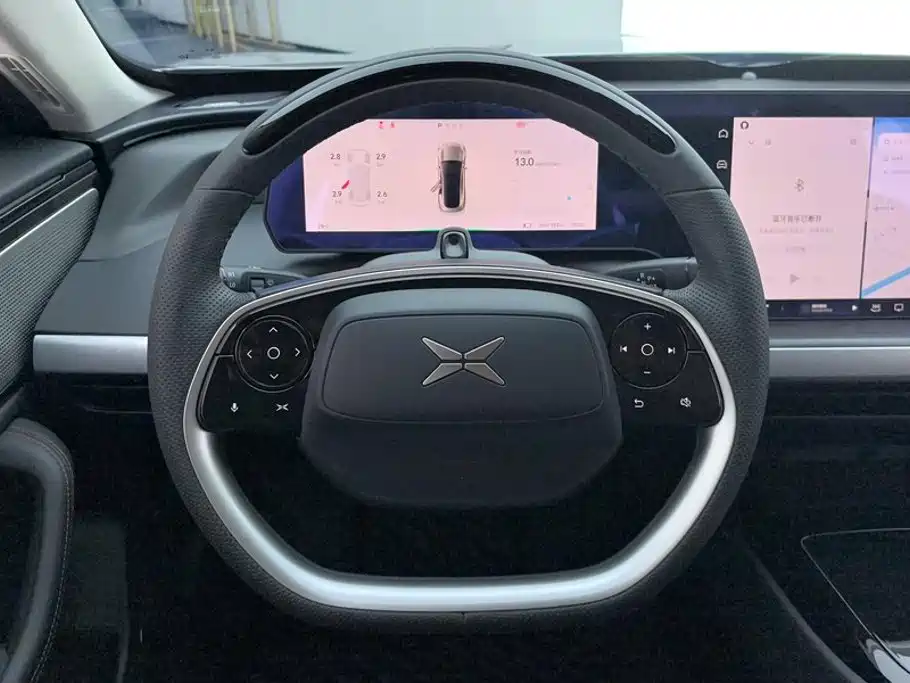 XPeng P7 — миниатюра 15