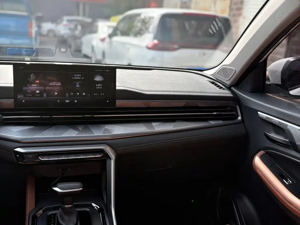 Geely Vision X6 — миниатюра 10