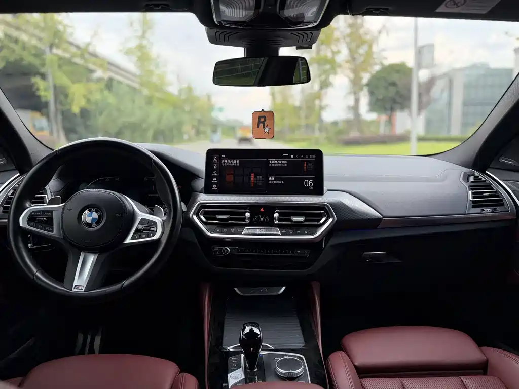 BMW X4 — миниатюра 10