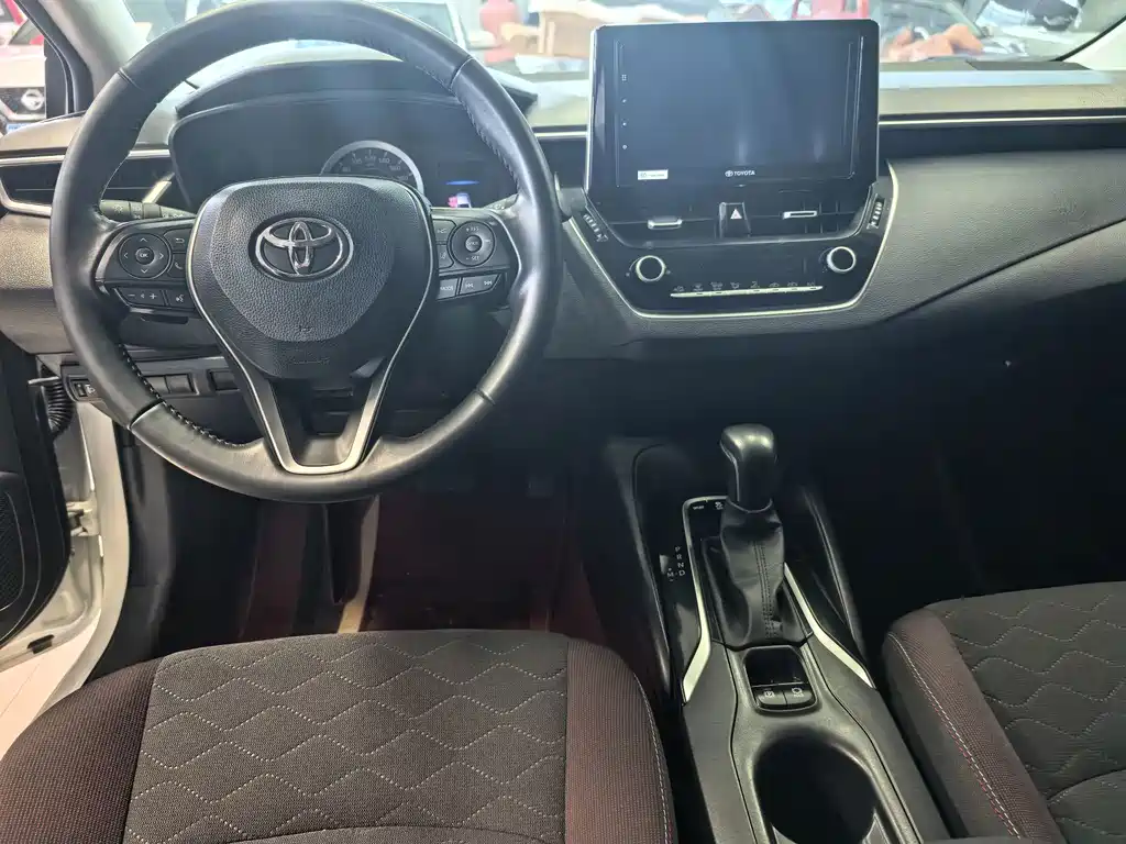 Toyota Corolla — миниатюра 8