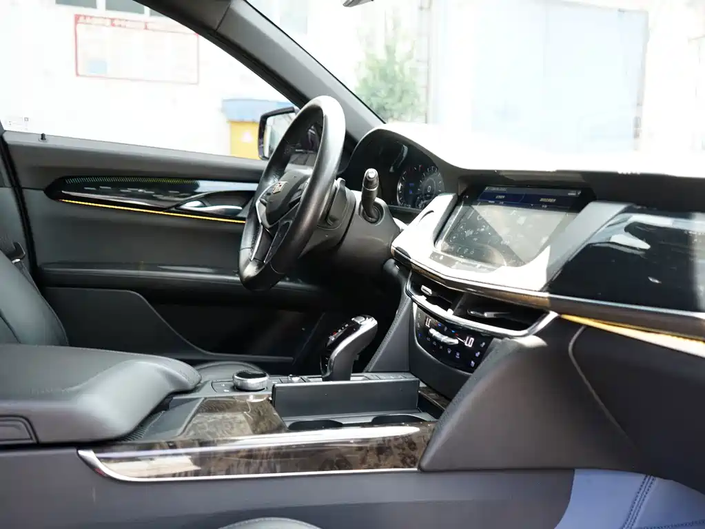 Cadillac CT6 — миниатюра 11
