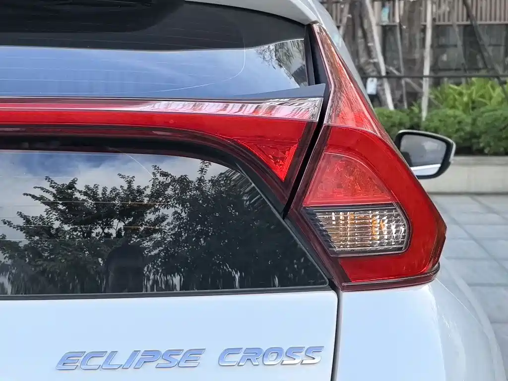 Mitsubishi Eclipse Cross — миниатюра 25