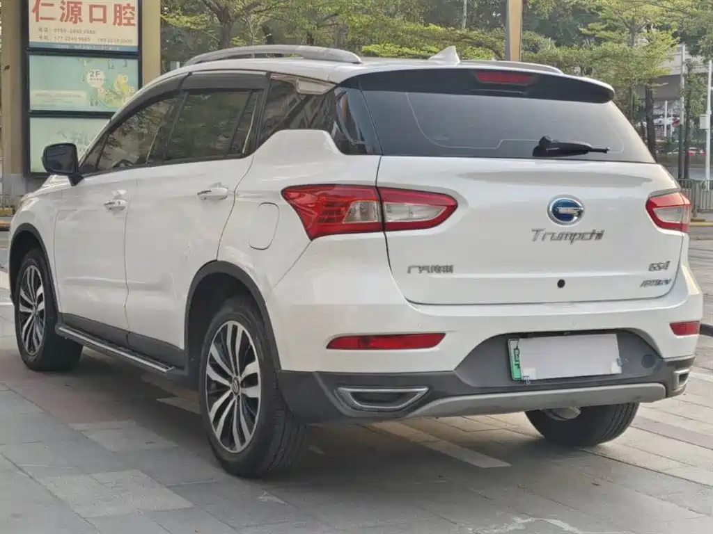 GAC TRUMPCHI GS4 NEW ENERGY