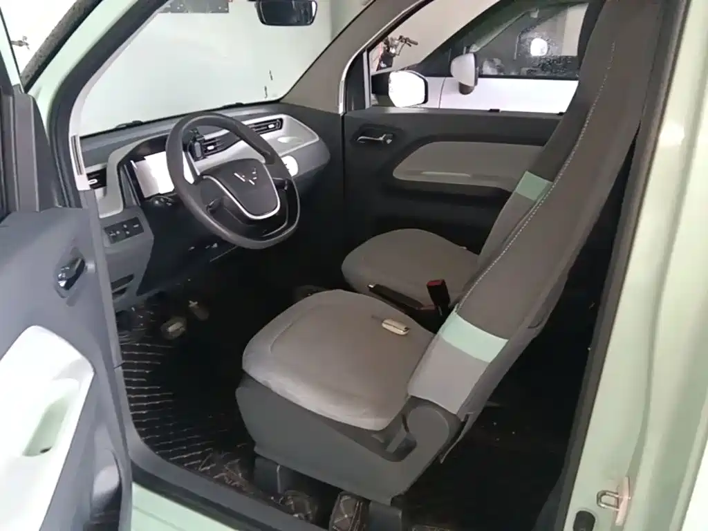 Wuling MINIEV — миниатюра 15