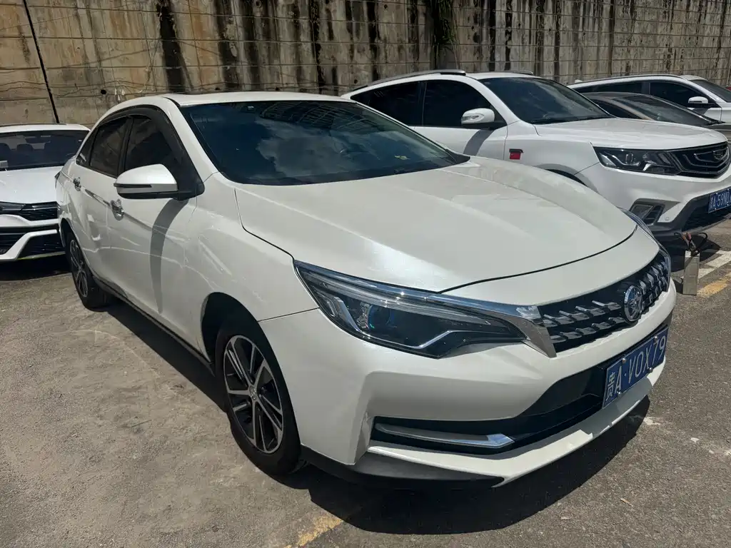 Venucia D60 — миниатюра 3