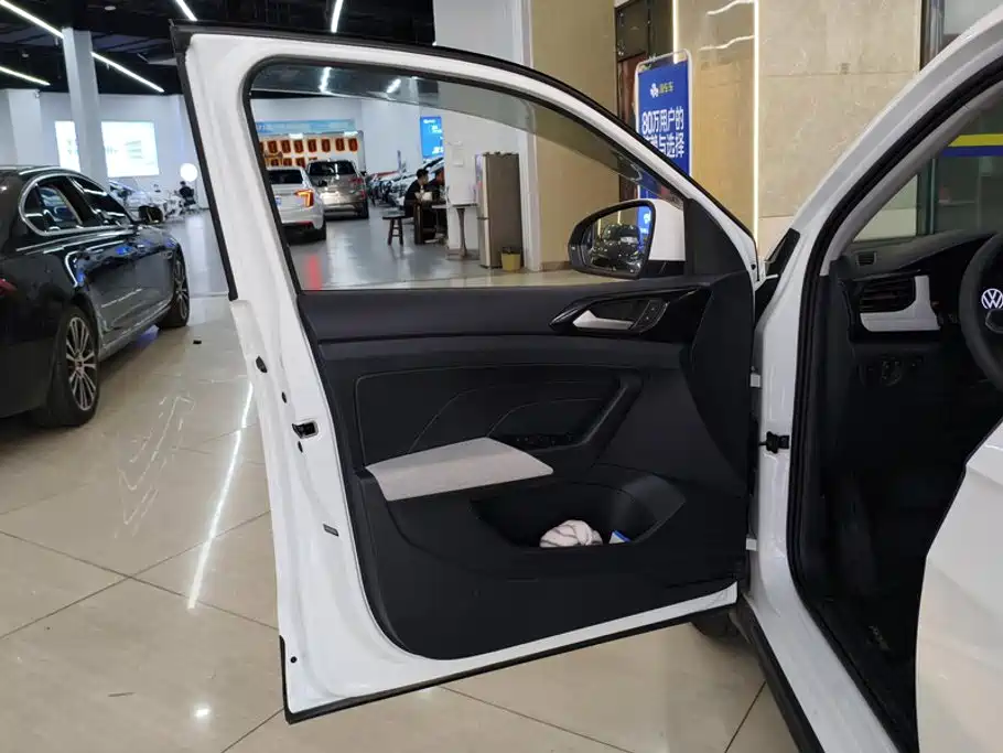 Volkswagen Tharu — миниатюра 7