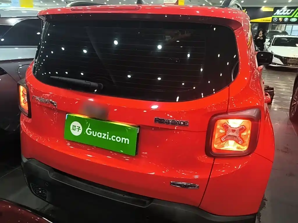 Jeep Renegade — миниатюра 6
