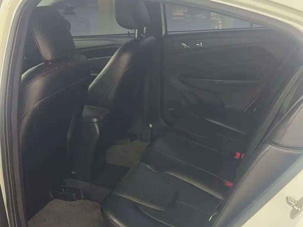 Chery Arrizo 5 — миниатюра 4