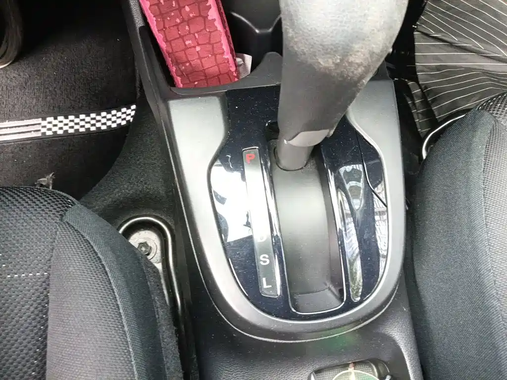 Honda Fit — миниатюра 15