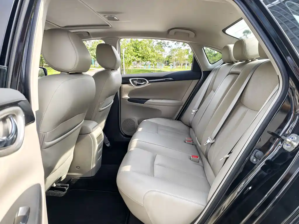 Nissan Sylphy 2018 1.6XV CVT Premium