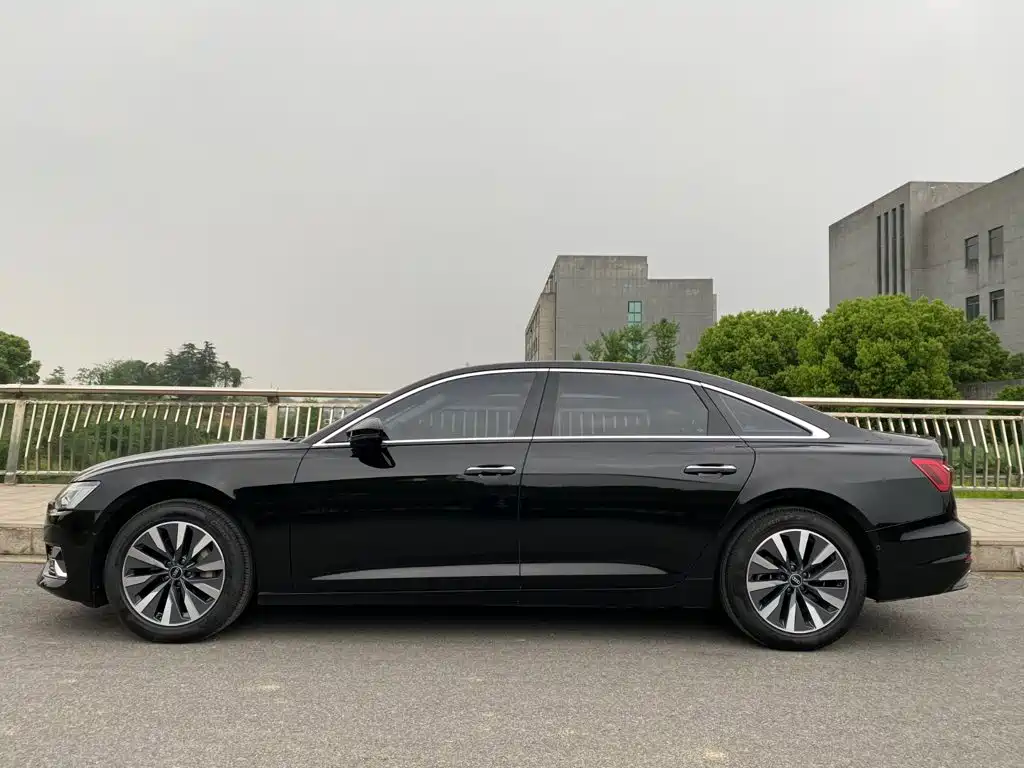 Audi A6L — миниатюра 2